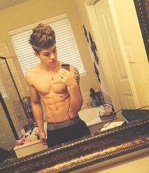 JB's Boy Pic's - 224 581c999cd2d16.jpg