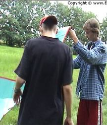 boy fight 5790c094dee69.jpg