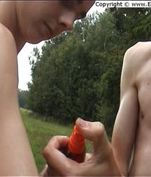 boy fight 5790c0e88af04.jpg