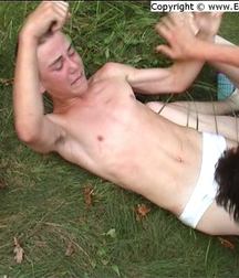 boy fight 5790c1a25cd71.jpg