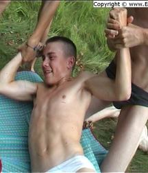 boy fight 5790c1ba8a2c4.jpg