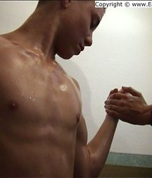 boy fight 5790c3032d135.jpg