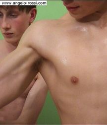 boy fight 5790c3ba44892.jpg