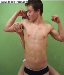 boy fight 5790c3dba856d.jpg