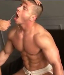 More hot pissing guys 57ef80a5ba532.jpg
