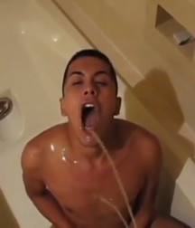 More hot pissing guys 57ef80af92f7f.jpg