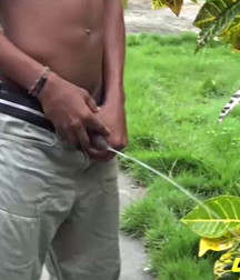 Hot Latin Piss 58a08abe88246.jpg