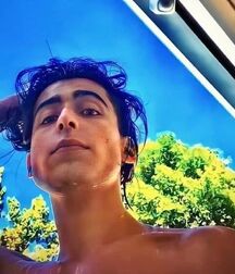 CUTE BOYS FROM THE INTERNET TWINK TUBE STAR 62f824f750f01.jpg