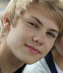 Boys' 5a593a0b51e1f.jpg