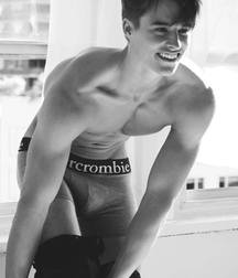 Twinks on a hot summerday 5d62ed1014276.jpg