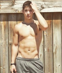 Twinks on a hot summerday 5d62ed126bb52.jpg