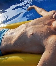 More twinks on a hot summerday 5d62ee189388e.jpg