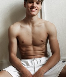 More twinks on a hot summerday 5d62ee29a740a.jpg