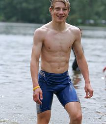More twinks on a hot summerday 5d62ee499af86.jpg