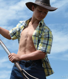 GPP - Farmhand  579d179c7c9c1.jpg