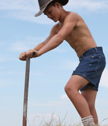 GPP - Farmhand  579d17b6c8a31.jpg