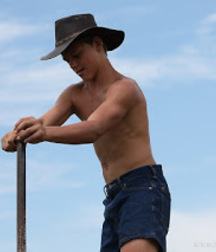 GPP - Farmhand  579d17b9ba34a.jpg