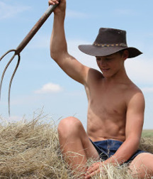 GPP - Farmhand  579d17bf32272.jpg