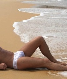 Hot boys need a cooling 5b1c2a479bfb2.jpg