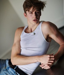 Lazyboi's Favorite Boy Spencer 6009adb2744b7.jpg