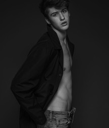 Lazyboi's Favorite Boy Spencer 6009adbb9878f.jpg
