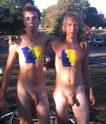Public Boner 3^^ 5c89547195bf0.jpg