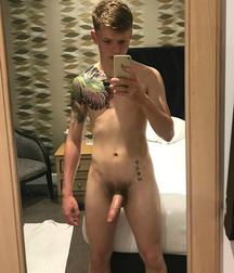Hot Boys 13^^ 5ca257d3bde5a.jpg