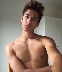 Lias^^ 5cd49ef8d54f3.jpg
