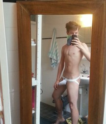 Hot Boys 32^^ 5cdf35dd0b025.jpg