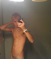 Hot Boys 33^^ 5ce174be7c004.jpg