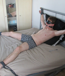 Hot Boys 37^^ 5ce989c5bb9e5.jpg