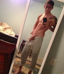 Hot Boys 38^^ 5ce98fd192427.jpg