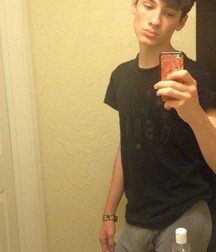 Hot Boys 43^^ 5cf6c17aaffb8.jpg