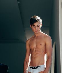 Bulges 42^^ 5cf92e4764ca0.jpg