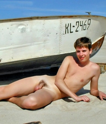 Hot Boys 45^^ 5cfc0b0dc14a6.jpg