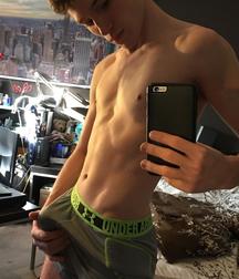 Hot Boys 74^^
