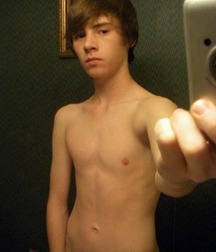 Hot Boys 81^^ 5d486b5c72a49.jpg
