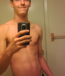 Hot Boys 90^^ 5d4f2464df5dc.jpg