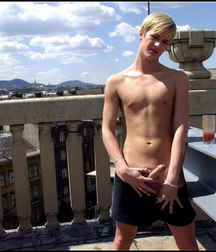 Hot Boys 103^^ 5d66cd81496e3.jpg