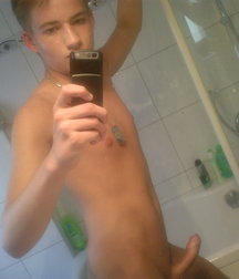 Hot Boys 104^^ 5d6c068150097.jpg