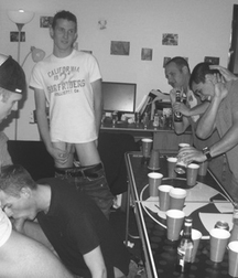 Hot Boys 125^^ 5d8e5e03cb487.jpg