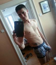 Hot Boys126^^ 5d8e66e93a512.jpg
