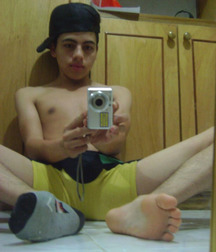 Hot Boys 128^^ 5d8f8246d829d.jpg