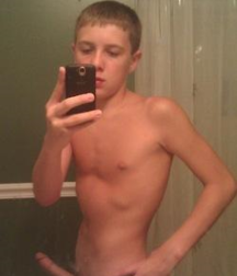 Hot Boys 164^^ 5db866e95e351.png