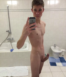 Hot Boys 168^^ 5dbdb4fea8f99.jpg