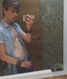 Hot Boys 177^^ 5dc8678d3bf49.jpg