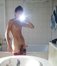 Hot Boys 179^^ 5dcad5aa81d2a.jpg