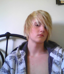 Hot Boys 181^^ 5dcd9b028c720.png