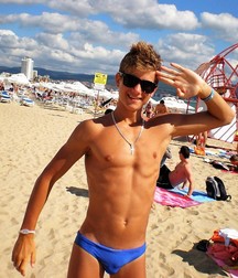 HotBoys 191^^ 5de2cc4c8b3e2.jpg