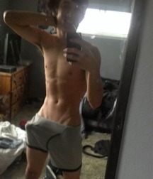 Hot Boys 194^^ 5de6bc4898b50.jpg